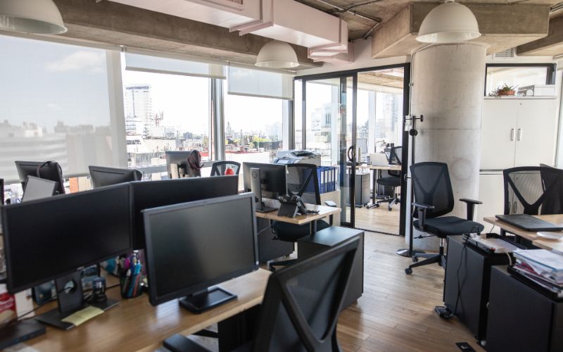 Cải tạo văn phòng xuống cấp