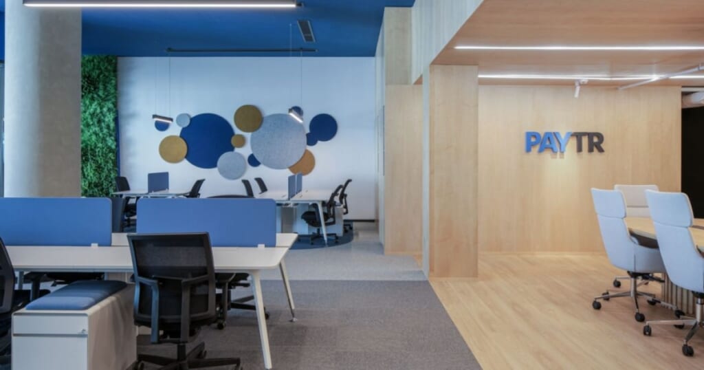 Vách ngắn bàn làm việc