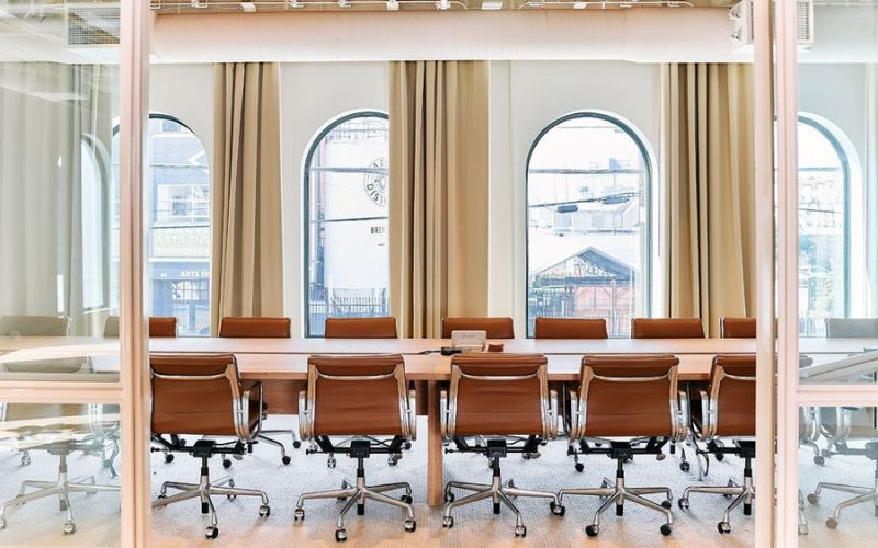 Thiết kế cửa sổ lớn để thu sáng tốt hơn cho không gian