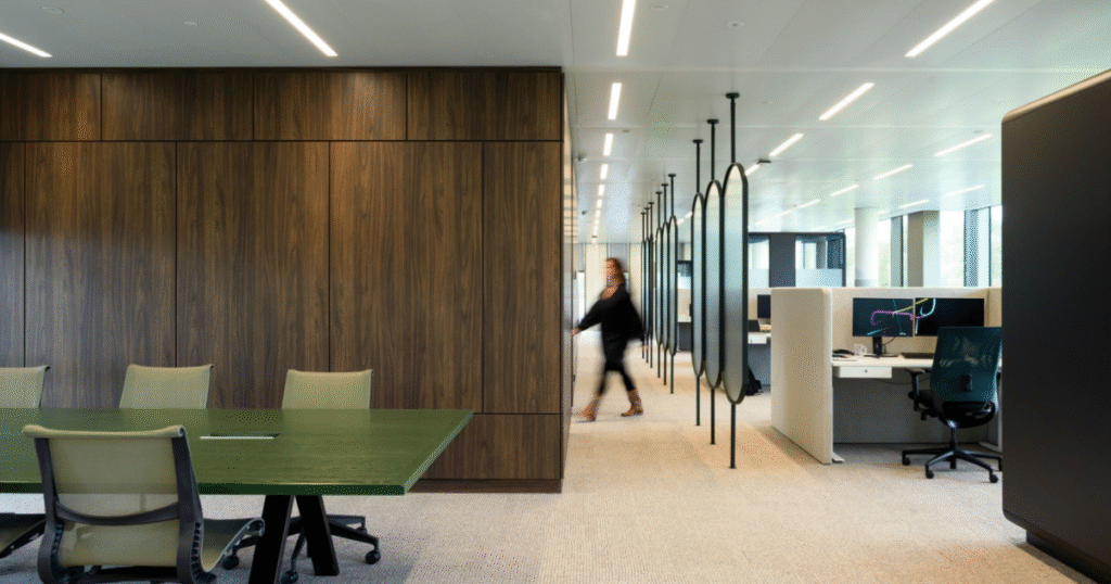 Giảm tiếng ồn trong văn phòng