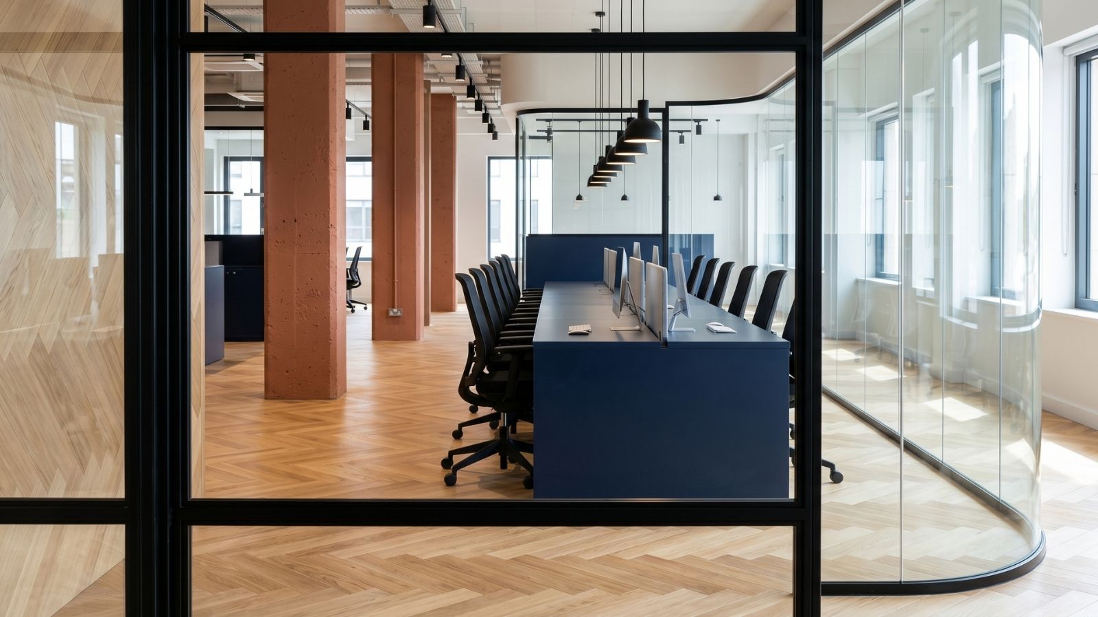 Nội thất công nghiệp độc đáo trong không gian mở