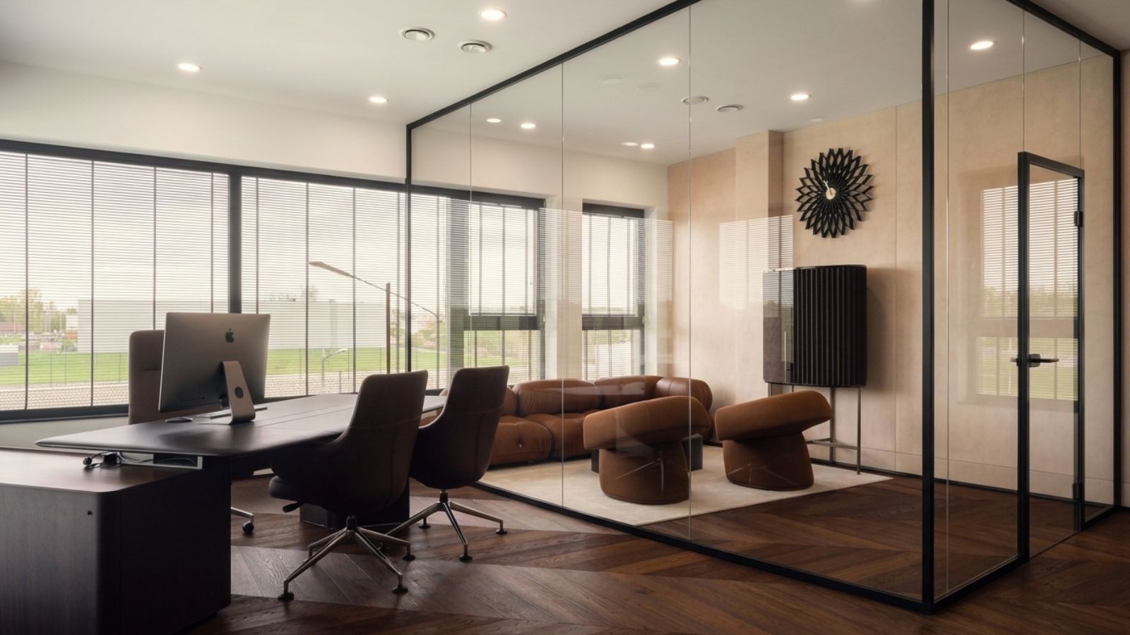 Phong cách Modernism tập trung vào sự đơn giản và đường nét gãy gọn