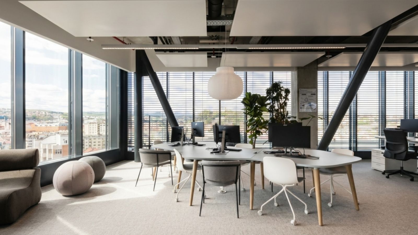 Thiết kế văn phòng làm việc hiện đại tối giản