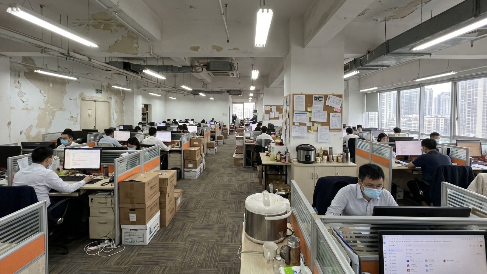 Văn phòng cũ xuống cấp hạ tầng kém